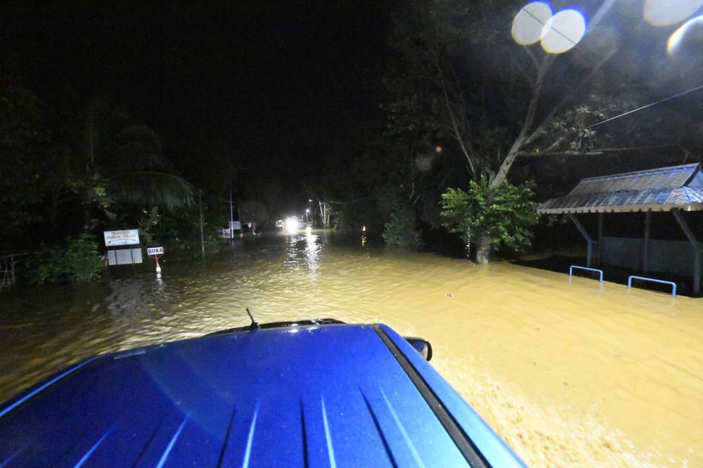 Three dead, three more missing in Kedah flash floods