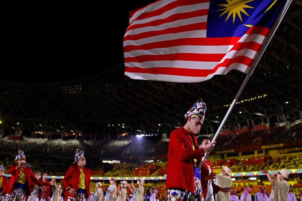 Zii Jia, Nur Shazrin, Jinq En lift the gloom on day three ...