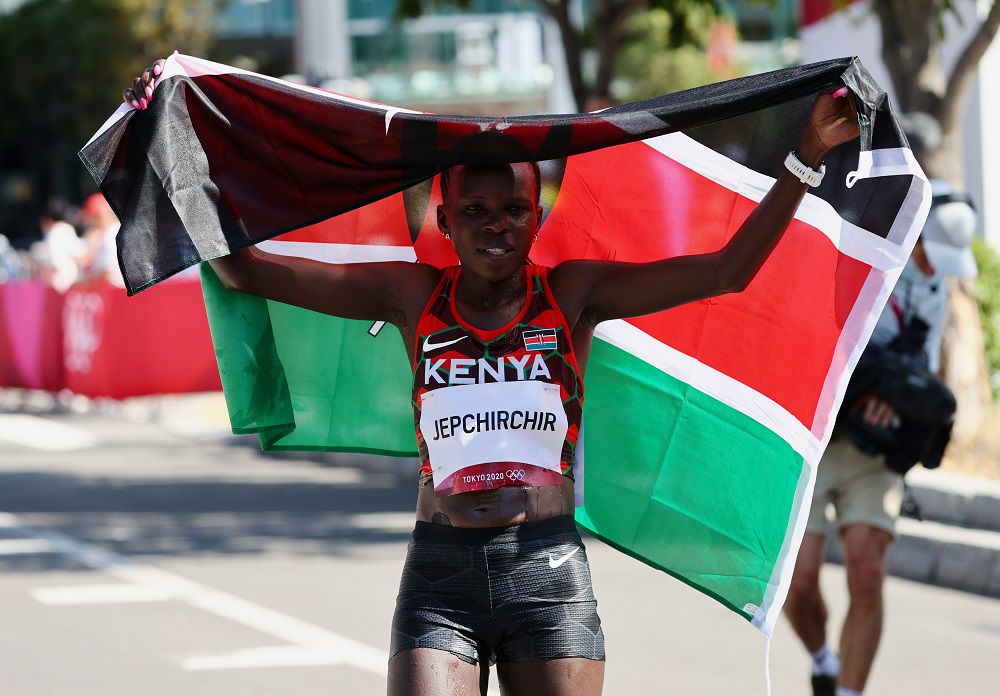 Tokyo Olympics: Jepchirchir's 'tough mind' powers her to ...