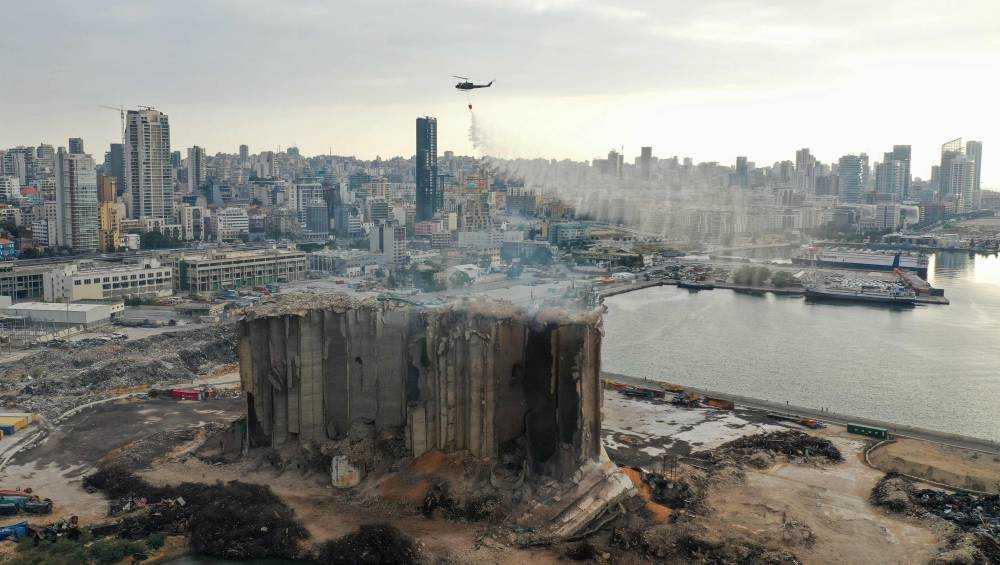 Beirut’s blastdamaged grain silos partially collapse