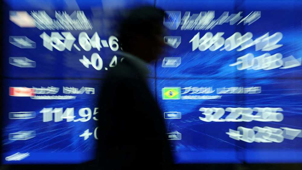 Yen slides back to 160 against dollar after possible intervention