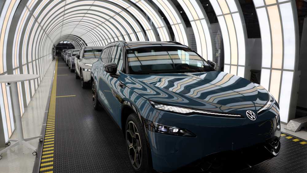Volkswagen's China comeback faces fresh doubts as sales slide
