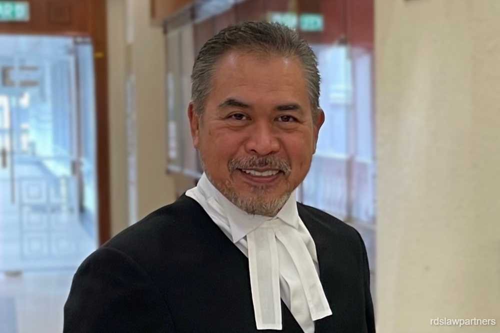 High Court rules lawyer Rosli Dahlan's arrest, account freeze and travel ban unlawful