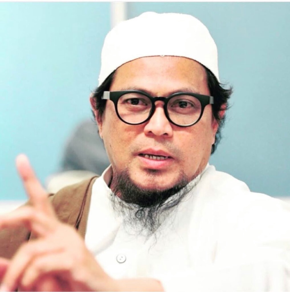 Image from: 5 selebriti lelaki tinggalkan glamor nak kenal Tuhan
