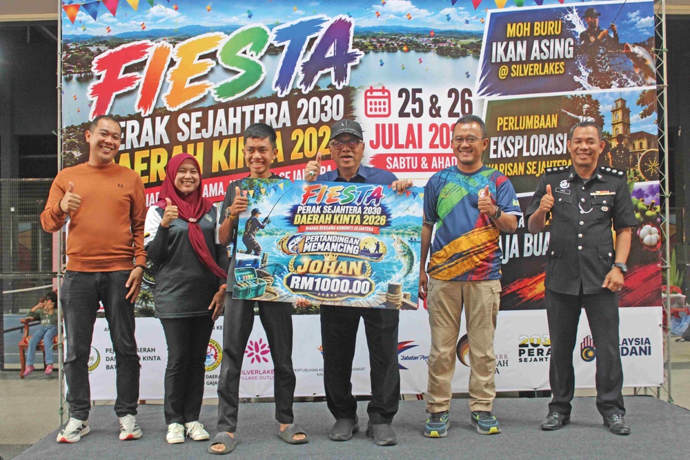 Image from: Memburu ikan asing di Silverlake Village