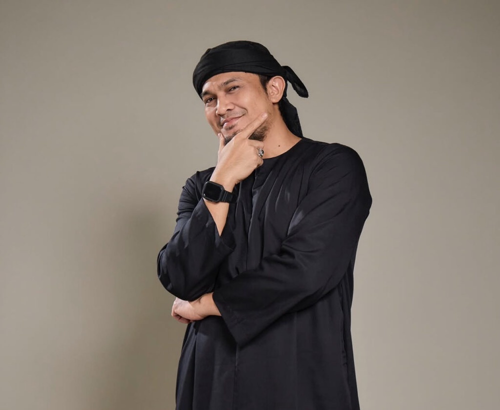 Image from: 5 selebriti lelaki tinggalkan glamor nak kenal Tuhan