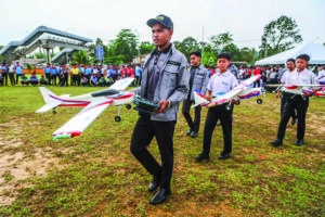 Image from: Pelajar SMK Bukit Sawa pandu uji UAV
