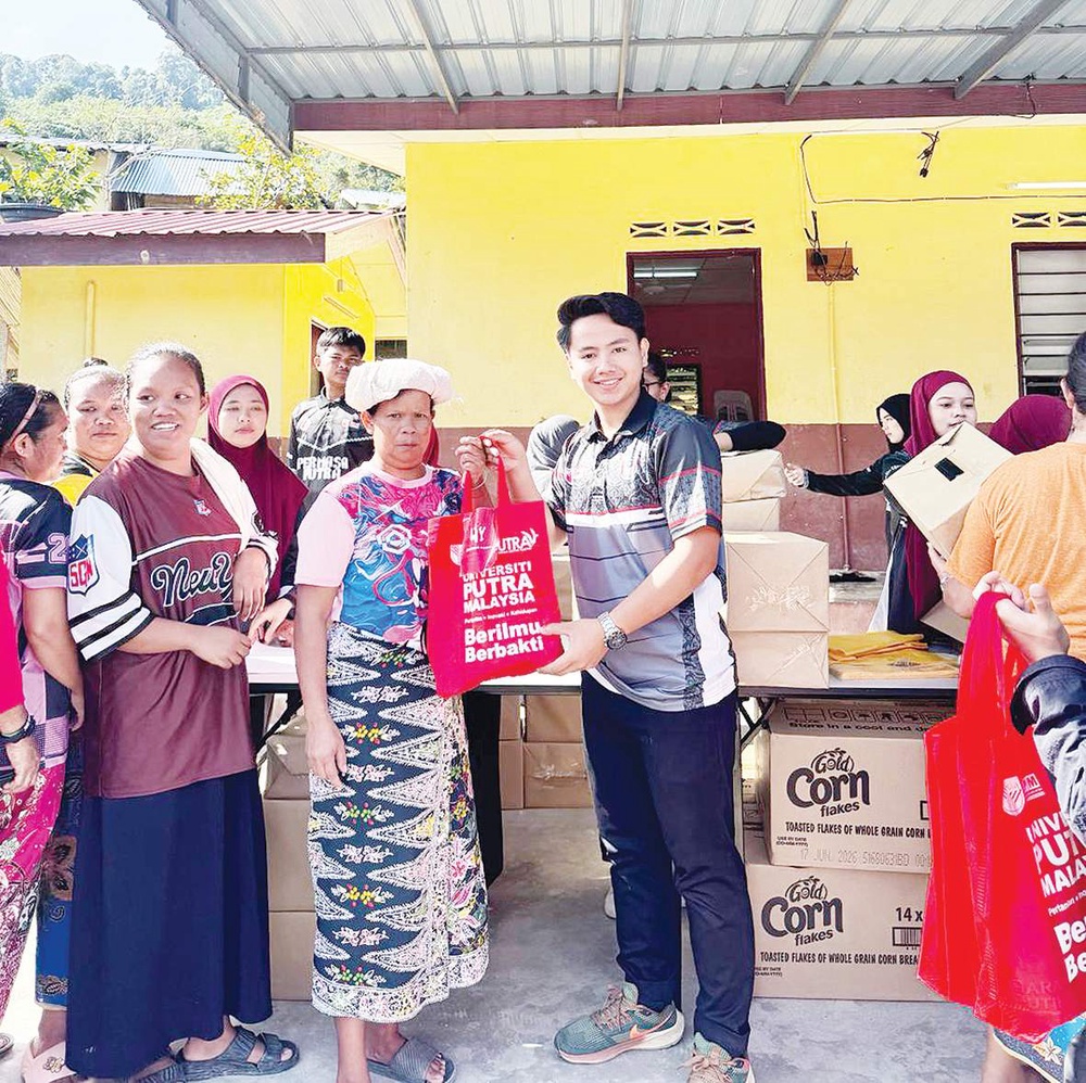Image from: Malam gemilang Lailatul Akmal Awiss, dulu cuma ada RM20, kini mampu taja RM10,000