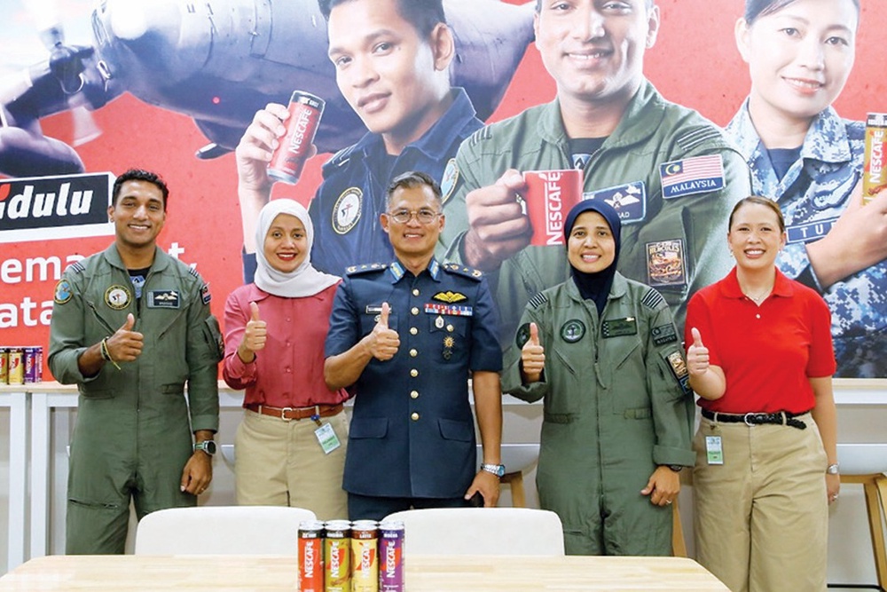 Image from: NESCAFÉ suntik semangat buat warga TUDM sempena Merdeka