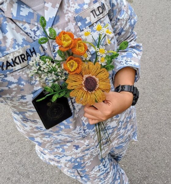Image from: Nur Syakirah ubah manik jadi jambangan bernilai