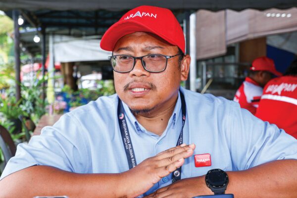 Image from: Mahu sentiasa dekat dengan penduduk Seri Menanti