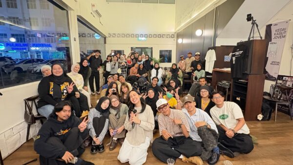 Image from: Jelajah kafe ke kafe Heidi Moru