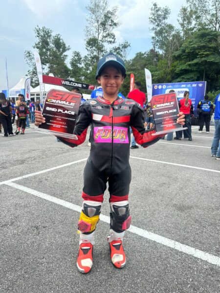 Image from: Mikayla wakil tunggal wanita wakili Malaysia ke China