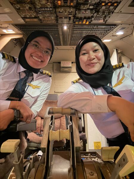 Image from: Di sebalik glamor ada pengorbanan – Nur Amira