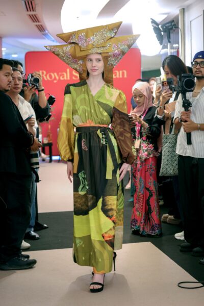 Image from: Panorama, warisan Negeri Sembilan dalam helaian fesyen mewah