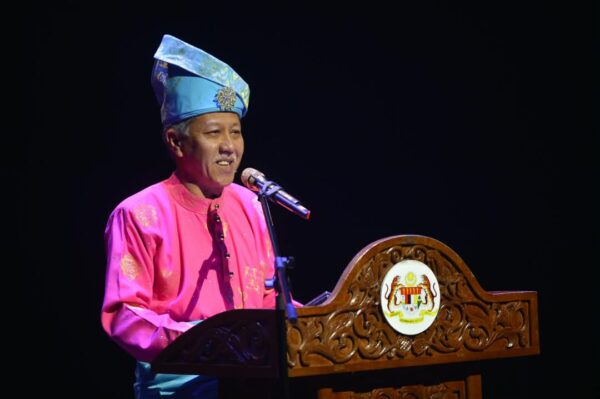Image from: Panggung Sari Istana Budaya kembali buka tirai rantai persembahan pentas