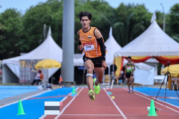 Image from: Sakit perut tak halang Firdaus rangkul emas
