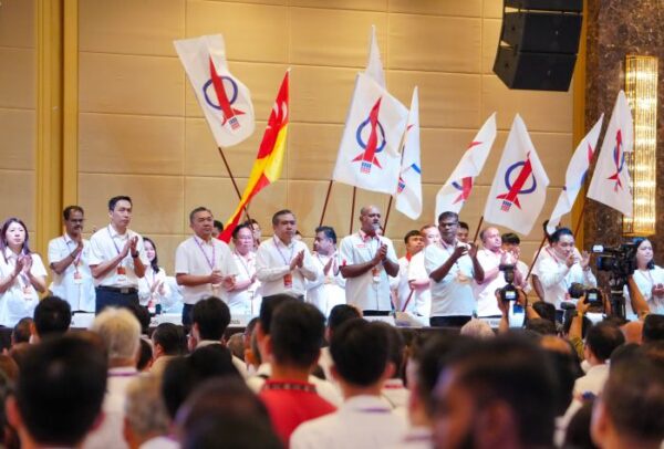 Image from: Kemelut DAP menguji makna perjuangan