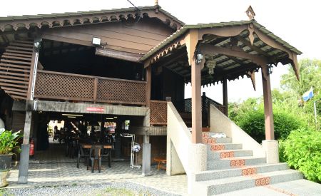 Image from: Piza cita rasa Itali dengan suasana kampung