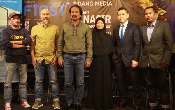 Image from: Tan Sri bayar pemuzik guna ‘cek tendang’ – Aznan Alias