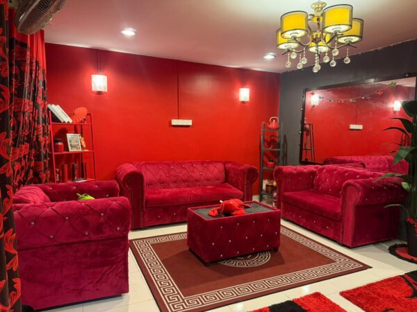 Image from: ‘Rumah merah’ bawa aura ceria, membara