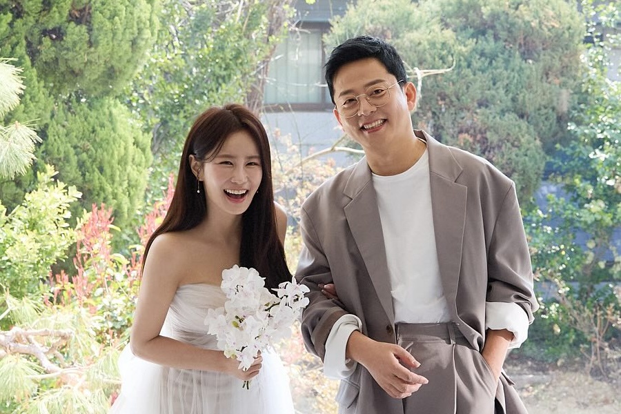Kin Jon Ho Kim Ji Min And Kim Joon Ho Share Breathtaking Wedding Photos