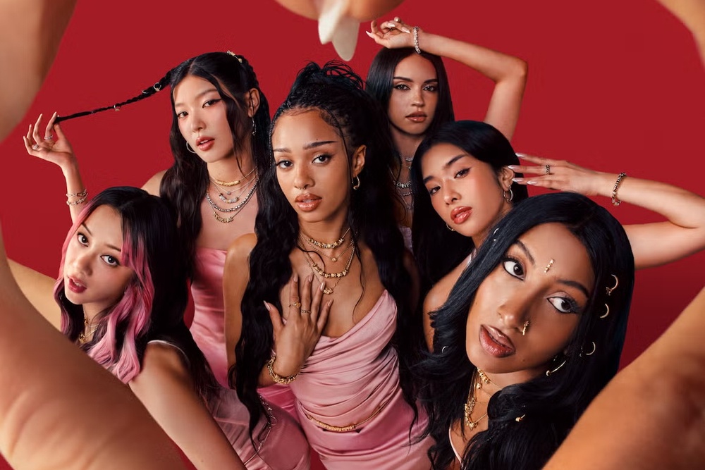 KATSEYE Enters Top 25 Of UK&rsquo;s Official Singles Chart For 1st Time As