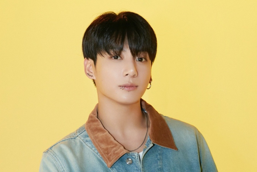 Btss Jungkook Makes History As 1st Korean Soloist To Chart In Top 50