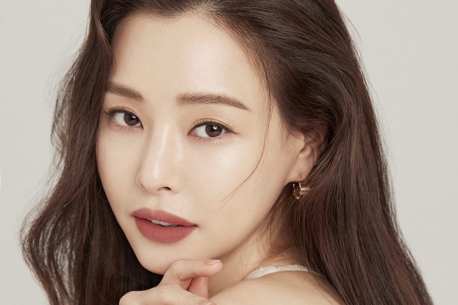 Honey Lee Confirmed To Star In New Historical Drama