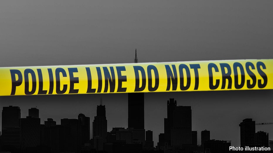 Father's Day shooting in Chicago leaves 2 dead, 3 injured police