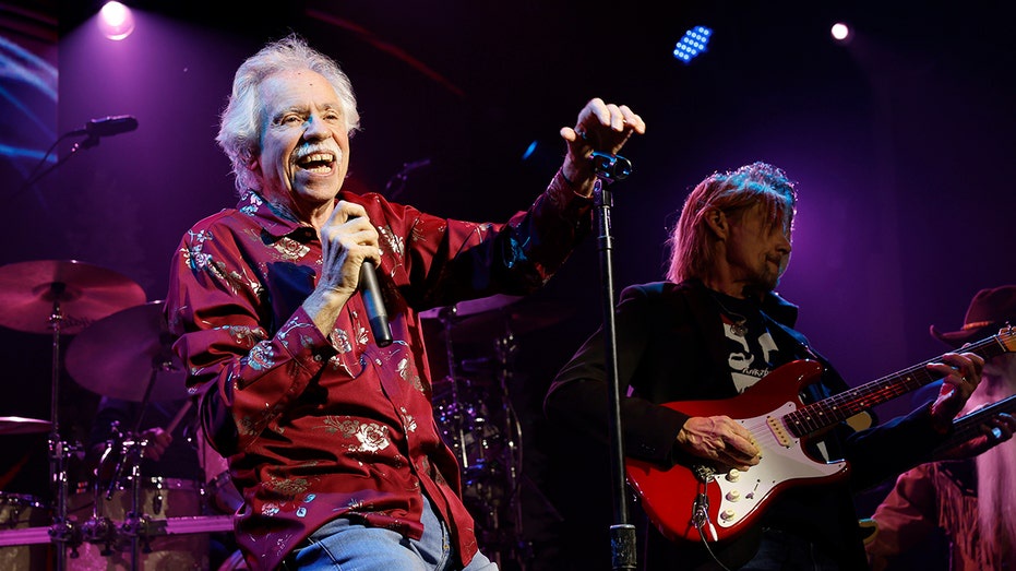 Joe Bonsall, Oak Ridge Boys member, announces retirement from touring ...