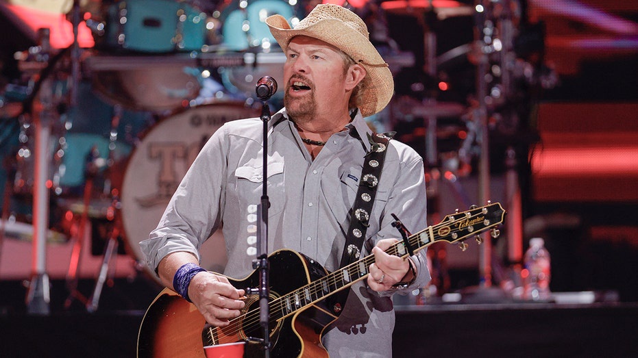 Tributes pour in for Toby Keith, legendary 'Courtesy of the Red, White