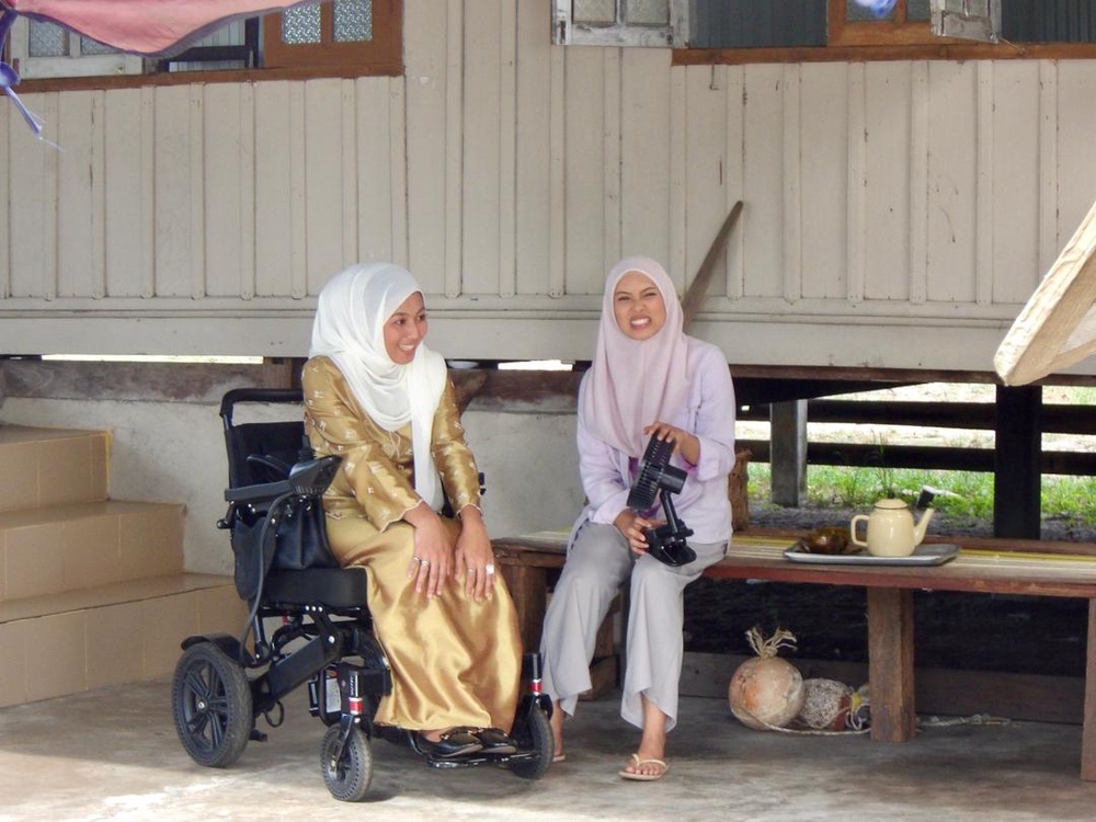 Image from: 'Comeback' Azar Azmi Raih Lebih 1 Juta Tontonan, Netizen Sebak Lihat Kemunculan Semula Selepas 7 Tahun