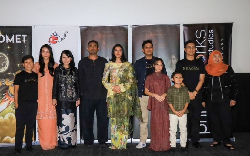 Image from: Aghniny Terima Tawaran Filem Khadam Sebagai Penghargaan Buat Ibu