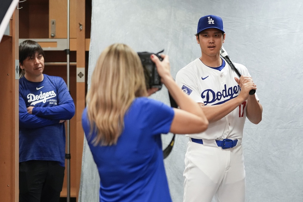 MLB players miffed at sport's new see-through pants, relaying concerns to  league - Powell River Peak