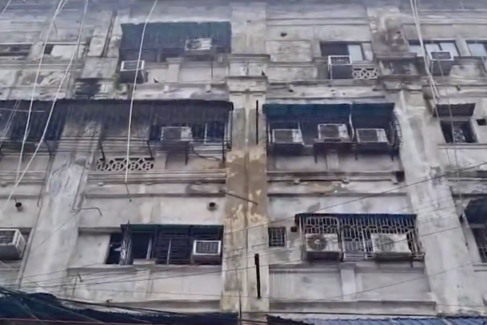 Image from: 疑冷气机爆炸  印度酒店凌晨火灾致9死