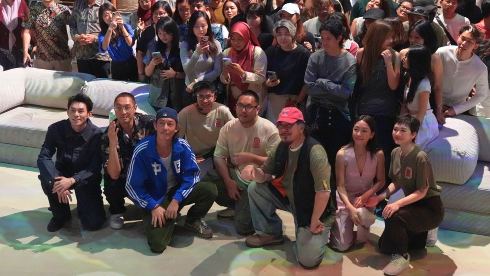 Image from: 陈冠希复出拍戏自认“零准备” 黄秋生爆料苦背对白