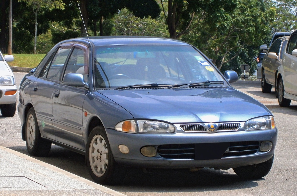 Image from: Dua Kereta Watak Utama Filem Senario Lagi
