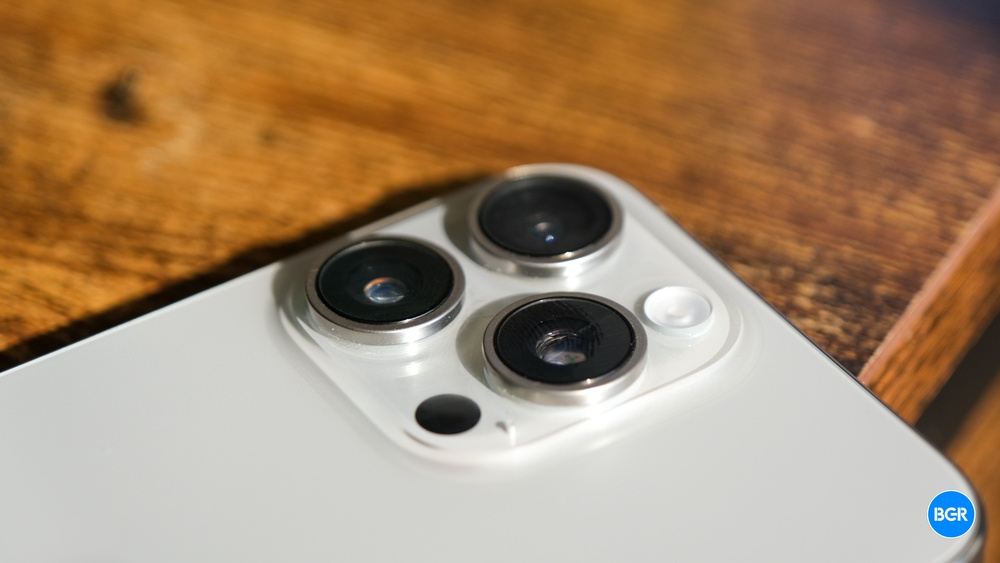 iPhone 16 Pro rumored to get a tetraprism camera with 5x zoom