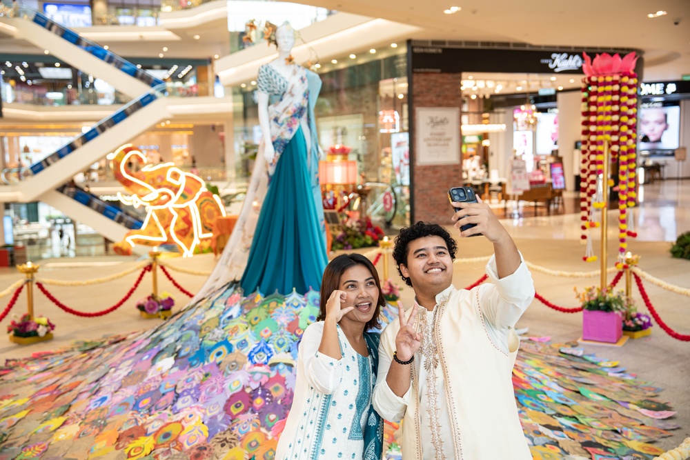 Detailed view of the Saree of 1080 Blessings at Pavilion Bukit Jalil