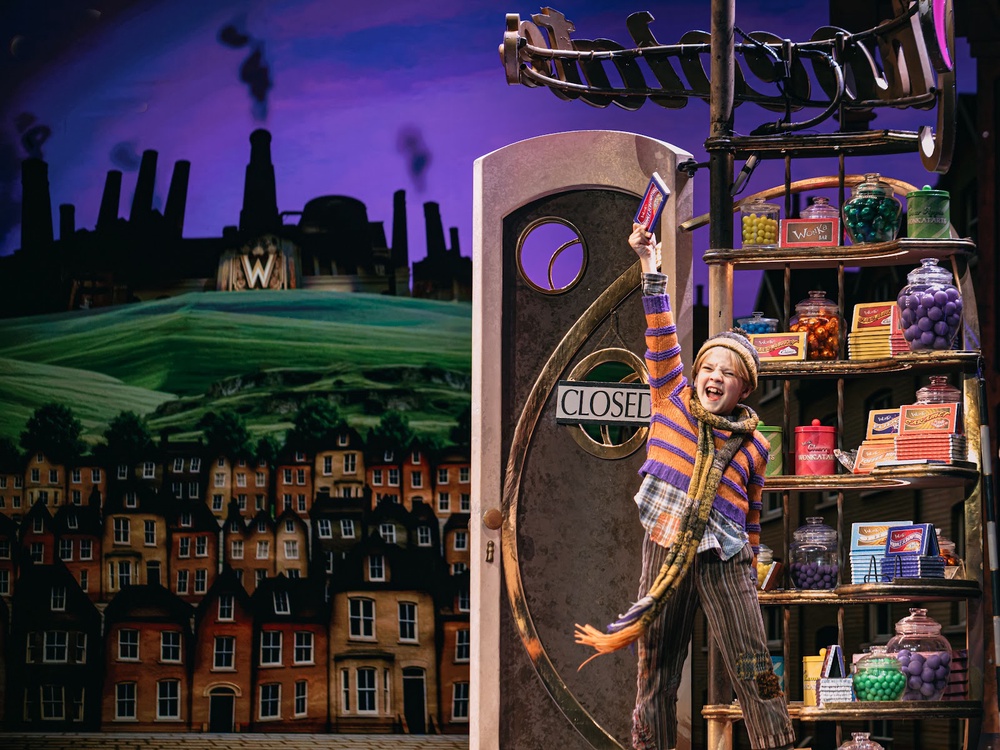Image from: Charlie And The Chocolate Factory Comes To Malaysia For The First Time