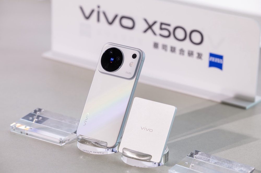 Image from: Imaging Performance Fully Upgraded: vivo X500 Series Imaging Flagship Officially Launched
