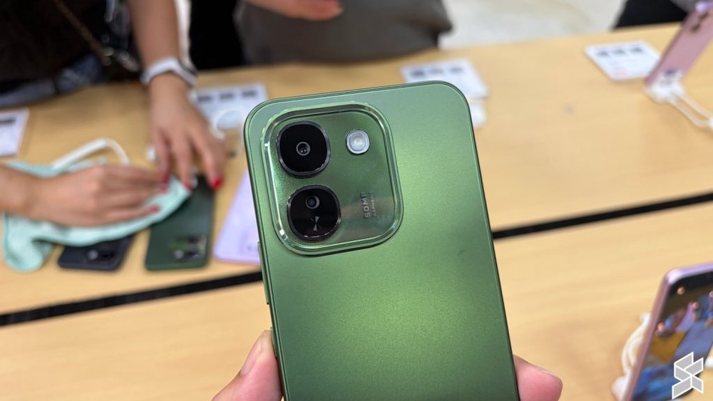 Image from: Vivo V80 Lite 5G dengan bateri 10,000mAh rasmi di Malaysia, harga dari RM1,399