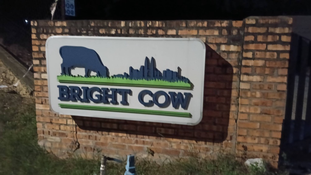Image from: Sunyi Tanpa Operasi, FGV Dairy Farm Didakwa Tutup Sepenuhnya? – “Sebuah Jenama FELDA Yang Tumbang”