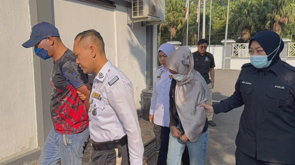 Image from: Aksi Riba Ketika Pandu Bas, Pasangan Dihukum Penjara Dan Denda RM10,000