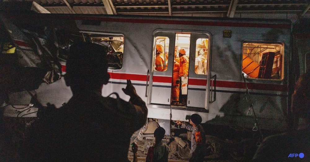 Image from: Dua Kereta Api Bertembung: Angka Maut Meningkat 8 Orang, Puluhan Cedera
