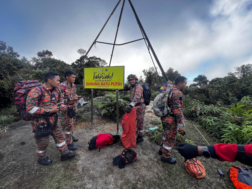 Image from: Jejak Tapak Kasut Jadi Petunjuk Baharu SAR Pendaki Wanita Hilang