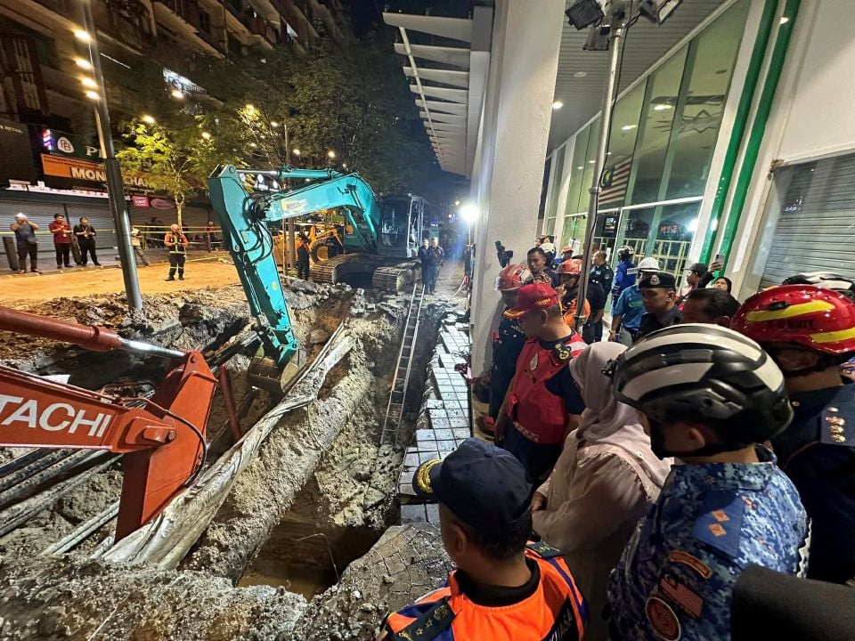 Image from: Tragedi Tanah Jerlus Masjid India: Keluarga Mangsa Tuntut Pampasan RM800,000
