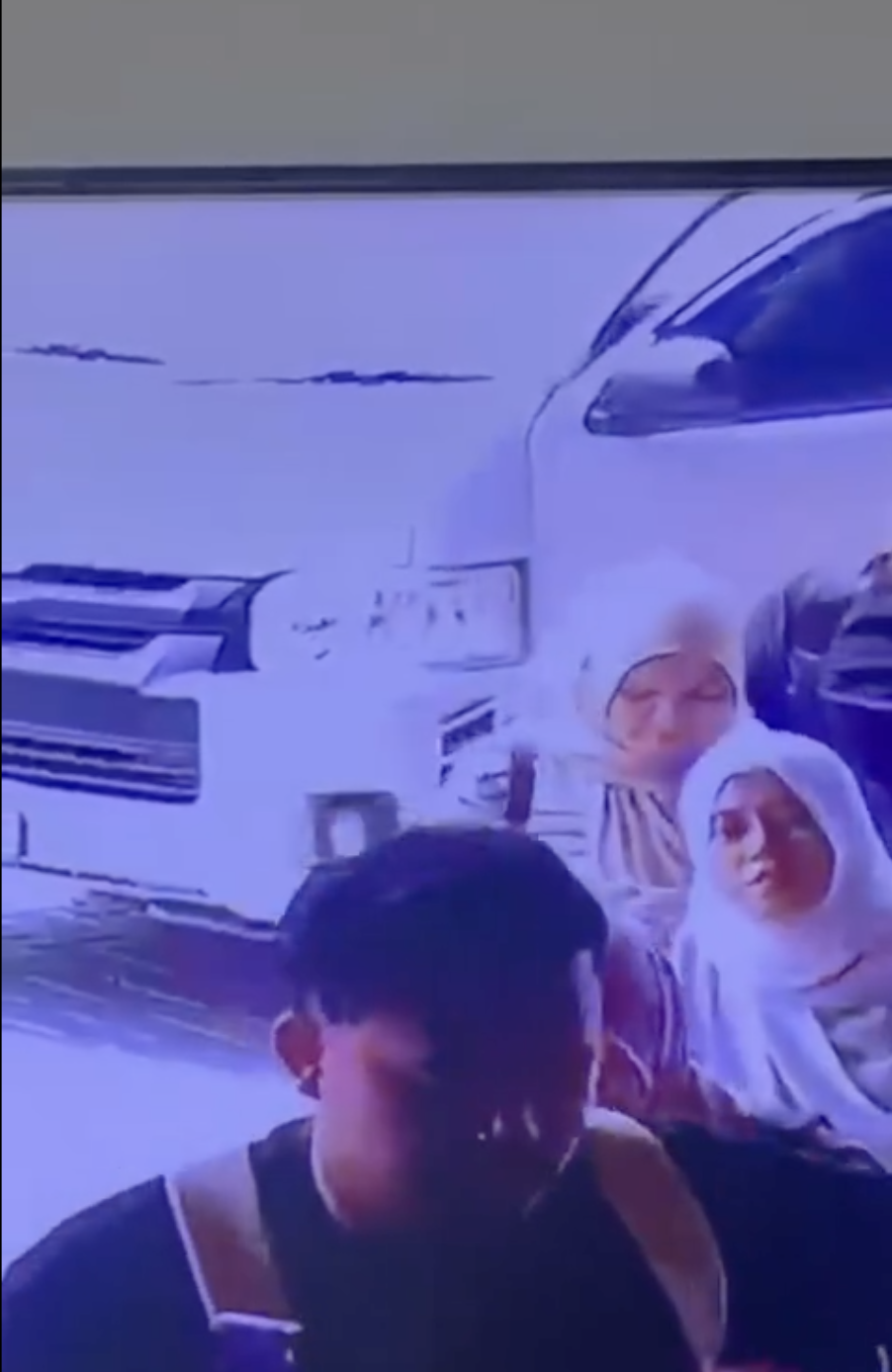 Image from: Resit Jadi Penyelamat! Pelancong Malaysia Dituduh Tak Bayar Bil Restoran Popular Jakarta