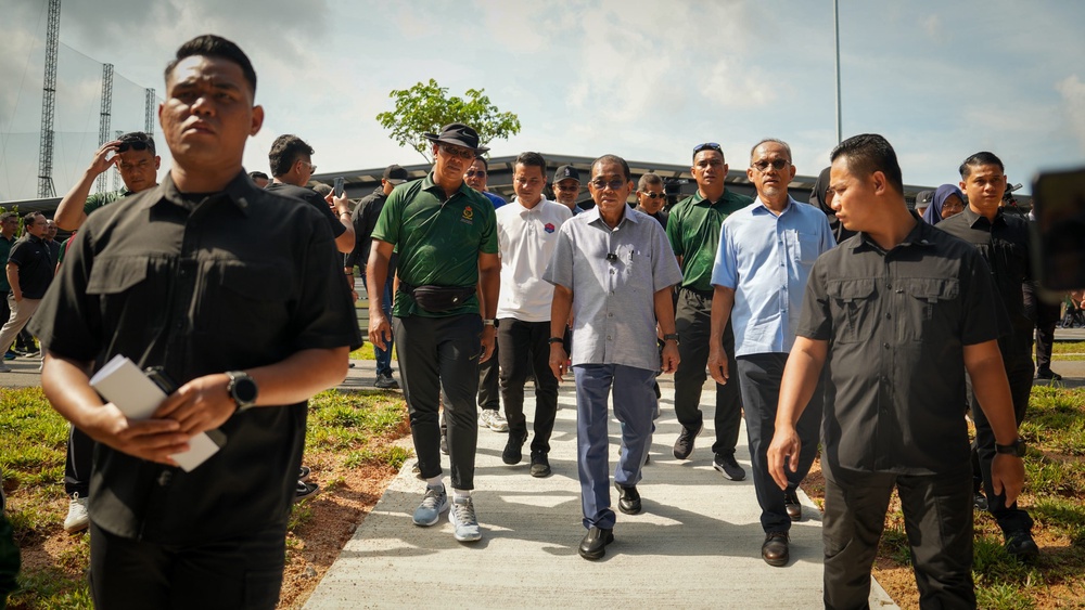 Image from: CIMIC Diperkasa Melalui Hari Keluarga ATM, Rakyat Diajak Bersama Pertahan Negara